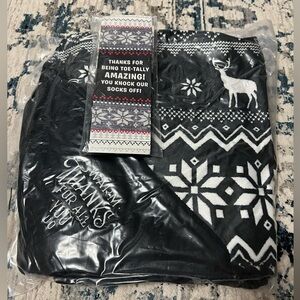 Blanket and Socks Set